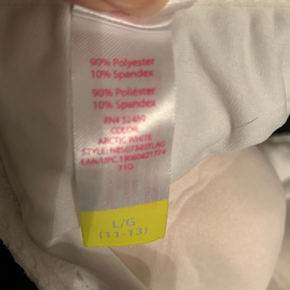 3/$20 No Boundaries Women’s White Crocheted Bikini Top - Size Large (11/13) - Picture 8 of 8